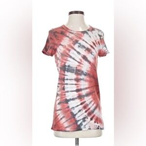 Banana Republic Red and Gray Tie-Dye Short Sleeve Crewneck Tee